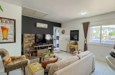 Casa com 4 quartos à venda na avenida nilo ruschel, 555, morro santana, porto alegre, 168 m2 por r$ 797.050