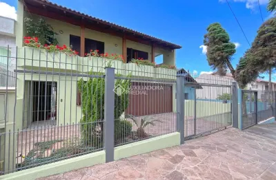 Casa com 4 quartos à venda na rua professor josé maria rodrigues, 58, vila ipiranga, porto alegre, 302 m2 por r$ 1.140.000