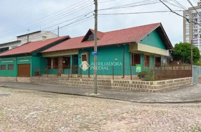Casa com 3 quartos à venda na rua engenheiro rodolfo ahrons, 294, partenon, porto alegre, 260 m2 por r$ 850.500