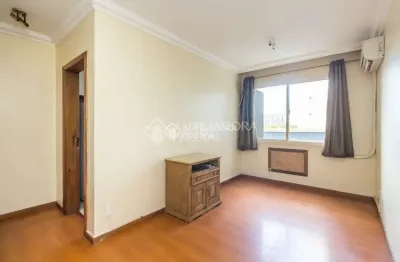 Apartamento com 2 quartos à venda na avenida loureiro da silva, 1500, cidade baixa, porto alegre, 53 m2 por r$ 460.000