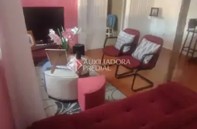 Casa com 2 quartos à venda na rua vicente marsiglia filho, 166, jardim leopoldina, porto alegre, 140 m2 por r$ 480.000