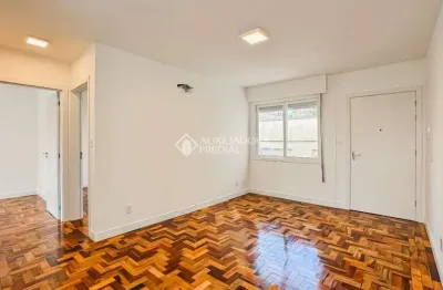 Apartamento com 2 quartos à venda na rua domingos seguézio, 79, vila ipiranga, porto alegre, 58 m2 por r$ 279.000