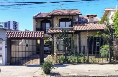 Casa com 4 quartos à venda na rua vinte e quatro de agosto, 844, centro, esteio, 313 m2 por r$ 1.300.000