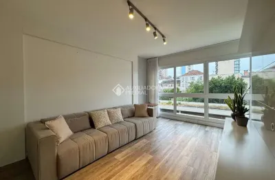 Apartamento com 3 quartos para alugar na rua mata bacelar, 331, auxiliadora, porto alegre, 102 m2 por r$ 6.900