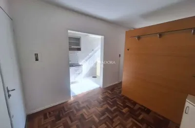 Apartamento com 1 quarto para alugar na rua joão cândido, 18, vila ipiranga, porto alegre, 32 m2 por r$ 1.400