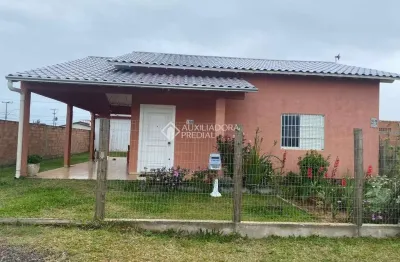 Casa com 3 quartos à venda na dezenove, 158, praia real, torres, 120 m2 por r$ 650.000