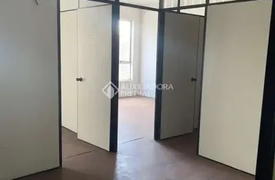 Sala comercial à venda na Avenida Doutor Carlos Barbosa, 277, Medianeira, Porto Alegre, 75 m2 por R$ 110.000