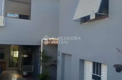Casa em condomínio fechado com 5 quartos à venda na rua monte alegre, 62, jardim floresta, porto alegre, 180 m2 por r$ 600.000