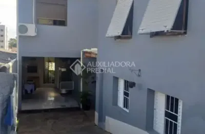 Casa em condomínio fechado com 5 quartos à venda na rua monte alegre, 62, jardim floresta, porto alegre, 180 m2 por r$ 600.000