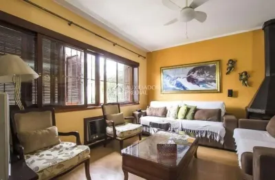 Casa em condomínio fechado com 3 quartos à venda na avenida brasília, 292, vila ipiranga, porto alegre, 296 m2 por r$ 1.123.000