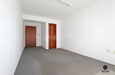 Sala comercial à venda na Rua Cristóvão Pereira, 99, Passo da Areia, Porto Alegre, 23 m2 por R$ 80.000