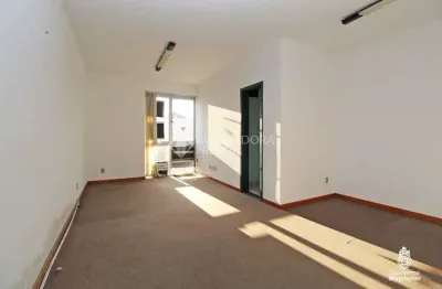 Sala comercial à venda na travessa pedro modesto rampi, 18, azenha, porto alegre, 52 m2 por r$ 130.000