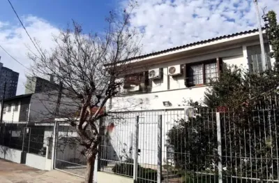 Casa em condomínio fechado com 3 quartos à venda na rua professor demophilo xavier, 93, glória, porto alegre, 240 m2 por r$ 866.400