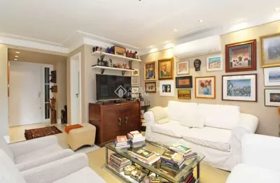 Apartamento com 2 quartos à venda na rua marquês do pombal, 93, moinhos de vento, porto alegre, 166 m2 por r$ 1.350.000