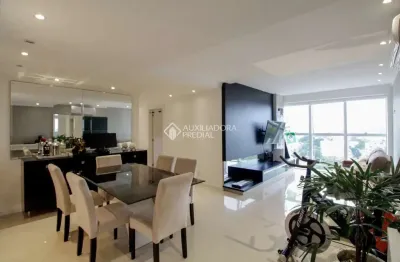 Apartamento com 3 quartos à venda na avenida benno mentz, 855, vila ipiranga, porto alegre, 101 m2 por r$ 890.000