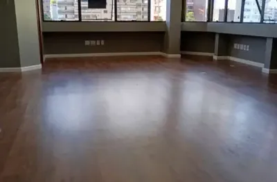 Sala comercial à venda na rua padre chagas, 185, moinhos de vento, porto alegre, 48 m2 por r$ 520.000