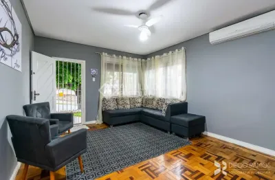 Casa com 3 quartos à venda na rua patrimonio, 48, coronel aparício borges, porto alegre, 170 m2 por r$ 437.000