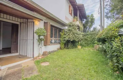 Casa com 4 quartos à venda na rua araponga, 233, chácara das pedras, porto alegre, 235 m2 por r$ 990.000