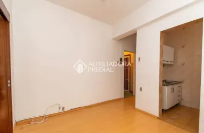 Apartamento com 1 quarto à venda na rua álvaro chaves, 560, floresta, porto alegre, 24 m2 por r$ 170.000