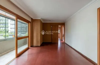 Apartamento com 2 quartos à venda na rua pedro chaves barcelos, 715, auxiliadora, porto alegre, 81 m2 por r$ 778.000
