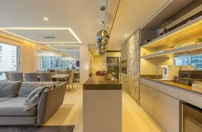 Apartamento com 3 quartos à venda na rua quintino bocaiúva, 159, rio branco, porto alegre, 128 m2 por r$ 2.150.000