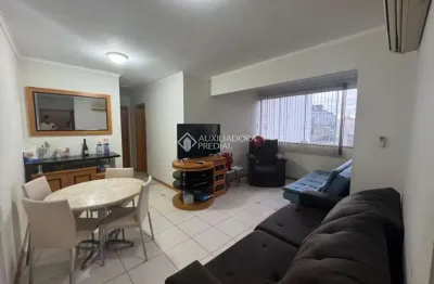 Apartamento com 2 quartos à venda na rua avaí, 183, centro histórico, porto alegre, 64 m2 por r$ 680.000