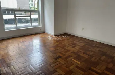 Apartamento com 1 quarto à venda na avenida borges de medeiros, 652, centro histórico, porto alegre, 47 m2 por r$ 220.000
