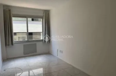 Apartamento com 1 quarto à venda na rua olavo bilac, 320, azenha, porto alegre, 43 m2 por r$ 210.000