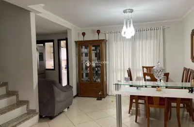 Casa em condomínio fechado com 2 quartos à venda na rua alexandre de gusmão, 309, hípica, porto alegre, 98 m2 por r$ 559.000