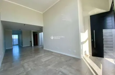 Casa com 3 quartos à venda na avenida edgar pires de castro, 28, hípica, porto alegre, 175 m2 por r$ 649.000