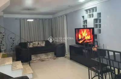 Casa em condomínio fechado com 3 quartos à venda na rua guatambu, 833, hípica, porto alegre, 256 m2 por r$ 800.000