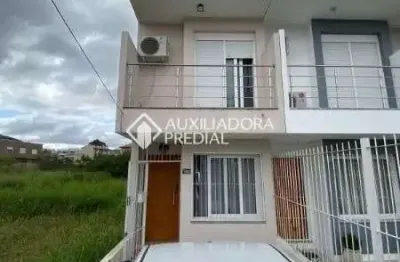 Casa com 2 quartos à venda na rua izar faria correa sant'anna, 100, hípica, porto alegre, 83 m2 por r$ 370.000