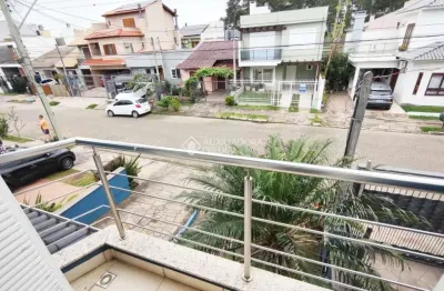 Casa em condomínio fechado com 3 quartos à venda na rua pau brasil, 437, hípica, porto alegre, 162 m2 por r$ 740.000