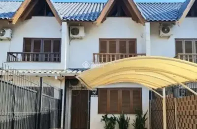 Casa com 2 quartos à venda na rua heitor kramer, 250, guarujá, porto alegre, 83 m2 por r$ 422.990