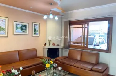 Casa com 3 quartos à venda na rua breno martins, 72, ipanema, porto alegre, 154 m2 por r$ 600.000