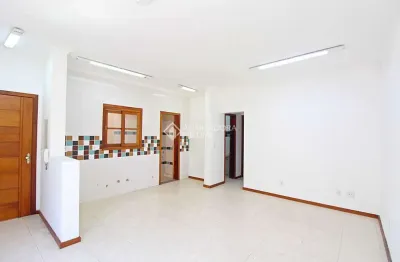 Apartamento com 2 quartos à venda na avenida edgar pires de castro, 2139, hípica, porto alegre, 65 m2 por r$ 330.000