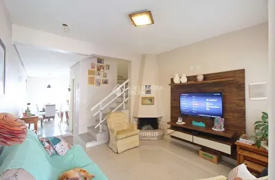 Casa com 2 quartos à venda na rua manoel nunes da silva, 67, guarujá, porto alegre, 120 m2 por r$ 410.000