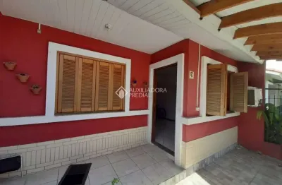 Casa com 2 quartos à venda na rua dom antônio cheuiche, 49, hípica, porto alegre, 46 m2 por r$ 260.000