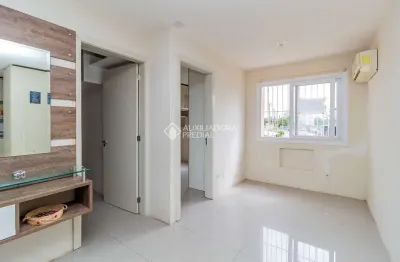 Apartamento com 2 quartos à venda na rua soely nunes rosa, 115, restinga, porto alegre, 47 m2 por r$ 192.000
