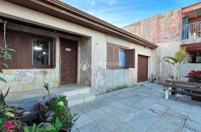 Casa com 4 quartos à venda na rua joão corrêa almeida, 30, vila nova, porto alegre, 171 m2 por r$ 599.000