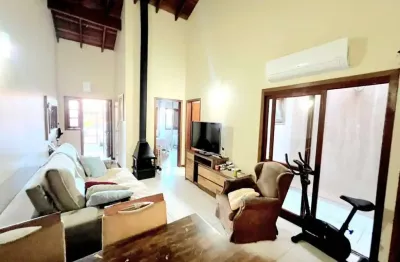 Casa com 2 quartos à venda na rua pedro da silva nava, 115, aberta dos morros, porto alegre, 65 m2 por r$ 300.000