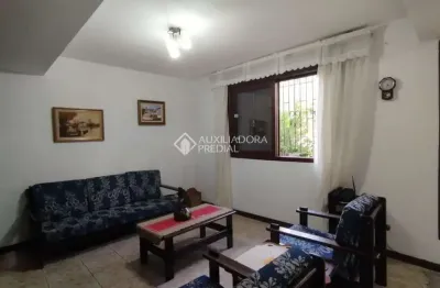Casa com 3 quartos à venda na Avenida Celestino Bertolucci, 495, Aberta dos Morros, Porto Alegre, 143 m2 por R$ 460.000