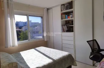 Apartamento com 2 quartos à venda na rua upamaroti, 1170, cristal, porto alegre, 60 m2 por r$ 285.000