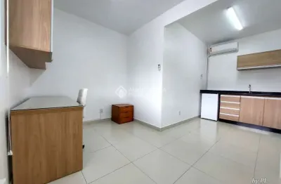 Apartamento com 1 quarto à venda na avenida edgar pires de castro, 319, hípica, porto alegre, 28 m2 por r$ 212.000