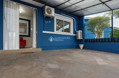 Casa com 3 quartos à venda na rua pedro faria, 540, hípica, porto alegre, 67 m2 por r$ 318.000