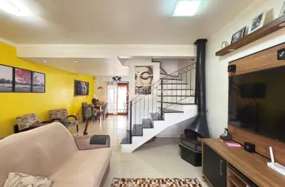 Casa em condomínio fechado com 2 quartos à venda na avenida edgar pires de castro, 1286, hípica, porto alegre, 80 m2 por r$ 455.000