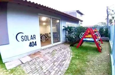 Casa em condomínio fechado com 2 quartos à venda na rua santa mônica, 404, ponta grossa, porto alegre, 60 m2 por r$ 212.000