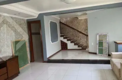 Casa em condomínio fechado com 3 quartos à venda na rua dos caiaguais, 207, espírito santo, porto alegre, 220 m2 por r$ 540.000