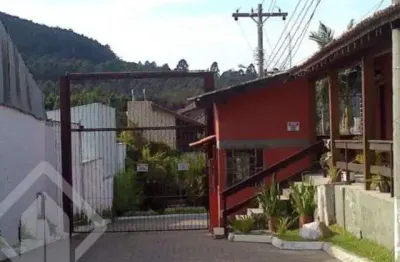 Casa em condomínio fechado com 2 quartos à venda na avenida da serraria, 1844, espírito santo, porto alegre, 75 m2 por r$ 300.000