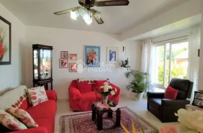 Casa em condomínio fechado com 3 quartos à venda na rua professor antônio josé remião, 15, espírito santo, porto alegre, 193 m2 por r$ 650.000